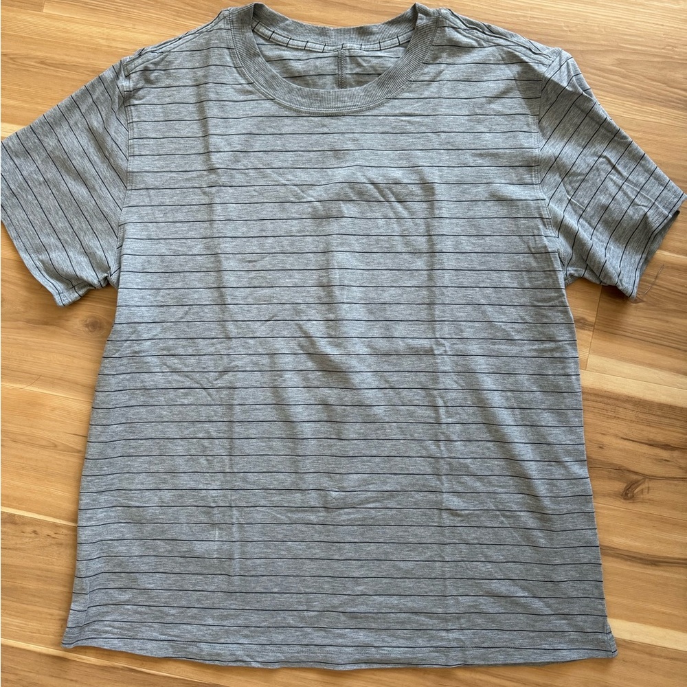 Lululemon Tee